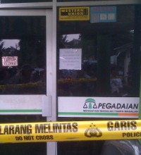 Perampok Bersenpi Gasak Pegadaian Cempaka Putih