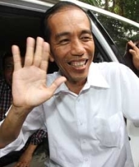 Jokowi dan Sepatu Barunya