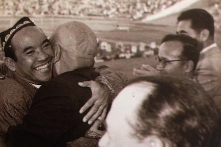 BUNG KARNO DAN KHRUSHCHEV