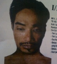 Pelaku Bom Bunuh Diri Mapolres Poso Bernama Zainul Arifin