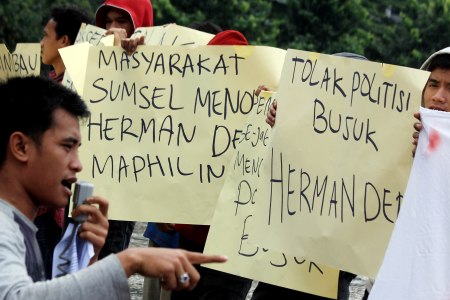 Tolak Herman Deru Gubernur Sumsel