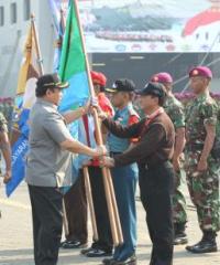 Menko Kesra Lepas 4 Kapal Perang Untuk Sail Komodo 2013