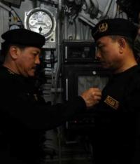 Panglima TNI Terima Brevet Kehormatan Hiu Kencana