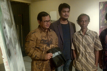 Berpose Bersama Patrick Wowor