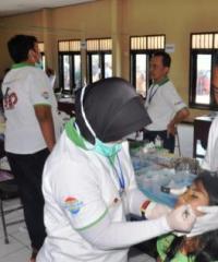 Surya Bhaskara Jaya Gelar Operasi Bakti di Waingapu NTT