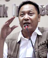 Ada Komisi Pejabat di Balik Persetujuan Mobil Murah