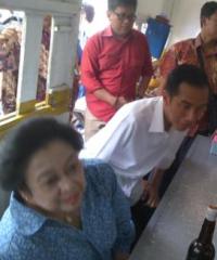 Megawati Suruh Jokowi Sering Makan di Warteg Biar Gemuk