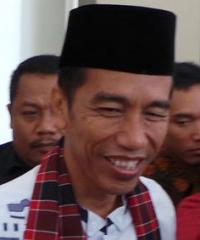 Jokowi Shalat Idul Adha di Balaikota