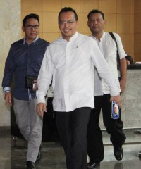 Dikorek Soal Hambalang dan Kongres, Ramadhan Pohan Dua Kali Lahap Integrito