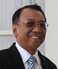 Kedekatan Bos MPI dengan Jero Wacik Patut Dicurigai