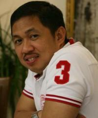 Om Anis Istrinya Banyak Yah?