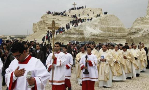 Hadiri Baptis Massal