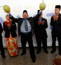 Muslim Malaysia Kecam Ritual Dukun untuk Cari MAS MH370