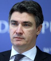 Slavko Linic, Menteri Pertama yang Dipecat