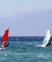36 Peselancar Layang Asing Ramaikan Summer Kitesurf Camp di Pulau Tabuhan