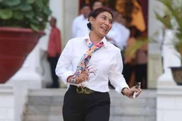 KPAI Sesalkan Menteri Susi Pudjiastuti Cs Merokok Tidak pada Tempatnya