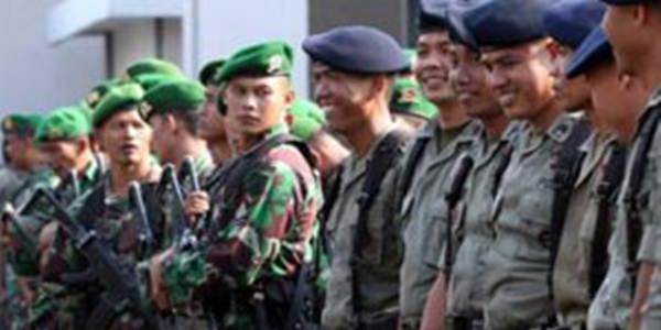 Memalukan, Oknum TNI-Polri Saling Tembak Pakai Aset Negara