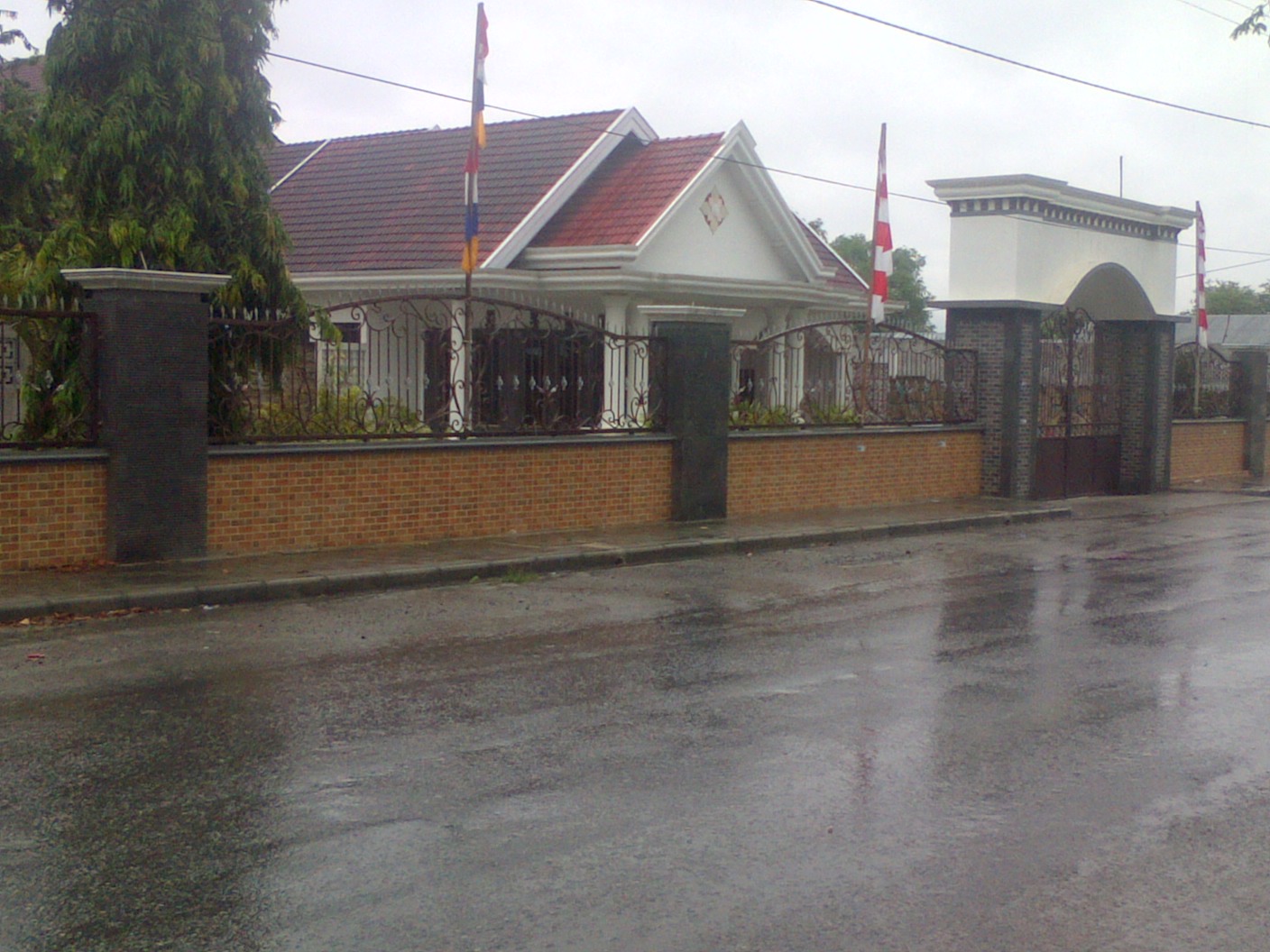 Suasana Kediaman HB Paliudju di Palu Tampak Sunyi