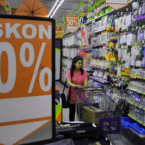 Peritel Modern Yang Buka 24 Jam Ancam Matikan Pasar Tradisional