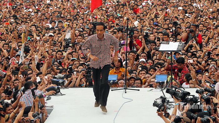 Jokowi jangan Sampai Kehilangan Momentum Lagi