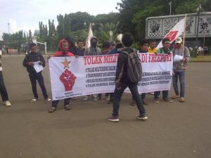 Barak Tolak Militerisme di Papua