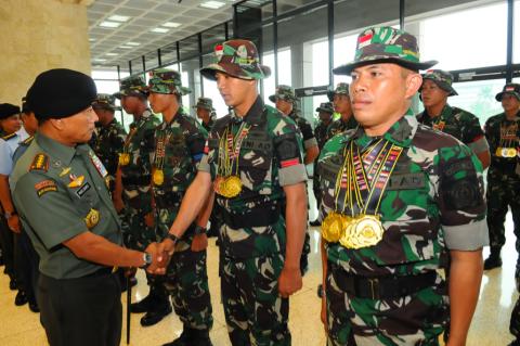 TNI Juara Lomba Tembak di Brunei, Panglima Minta Tetap Waspada