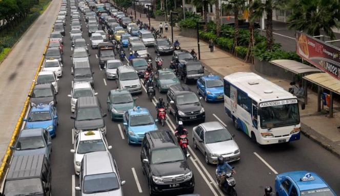 Awas, Jalan Alternatif Cibubur Sedang Macet Parah