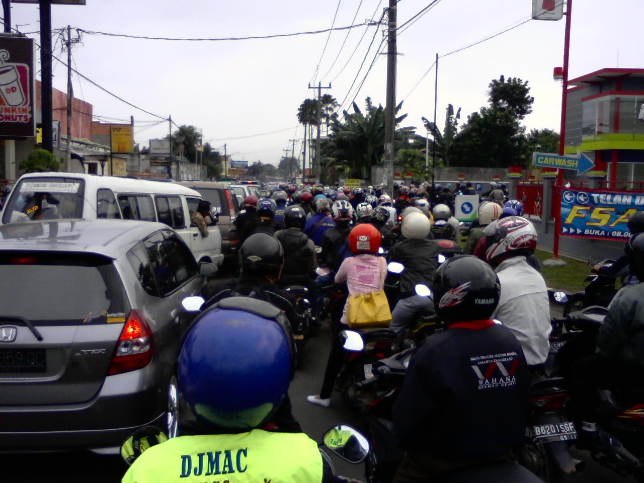 Macet Parah, Warga Pondok Cabe Berharap Jalan Diperlebar