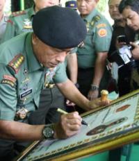 TNI Dukung Pemberantasan <i>Illegal Mining</i>