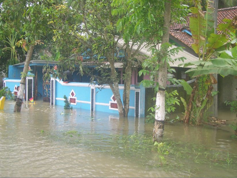 Banjir Kembali Rendam Ratusan Rumah