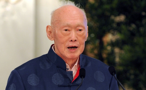 Lee Kuan Yew Sekarat, Doa dan Dukungan Mengalir di Akun Fesbuk Anaknya