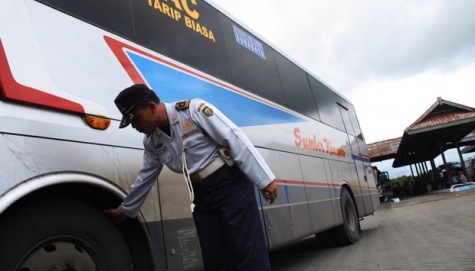 Bus Diuji Kir, Sopirnya Tes Urine & Gula Darah