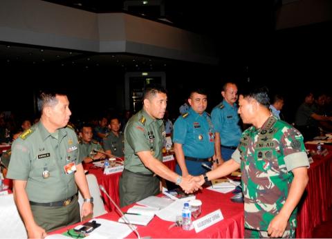 Panglima TNI: Jajaran Penerangan Harus Bangun Komunitas dengan Media