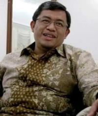 Aher Ingatkan Kepsek Jangan Merokok di Depan Murid