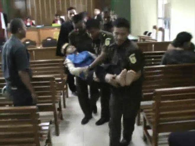 Terdakwa Sodomi Pingsan Dijatuhi Hukuman 15 Tahun Penjara