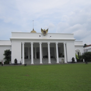 Rakyat Susah, Mahasiswa harus Tolak Undangan Makan Siang di Istana