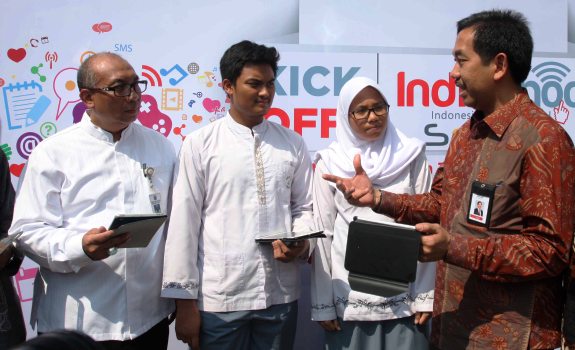 Sosialisasikan Telkom IndiSchool-Smart