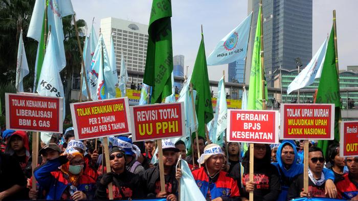 Inilah 11 Tuntutan yang akan Disampaikan Puluhan Ribu Buruh di Depan Istana