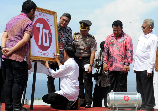 Jokowi Ajak Kerja, Yusril: Lapangan Kerjanya Mana Ndoro?