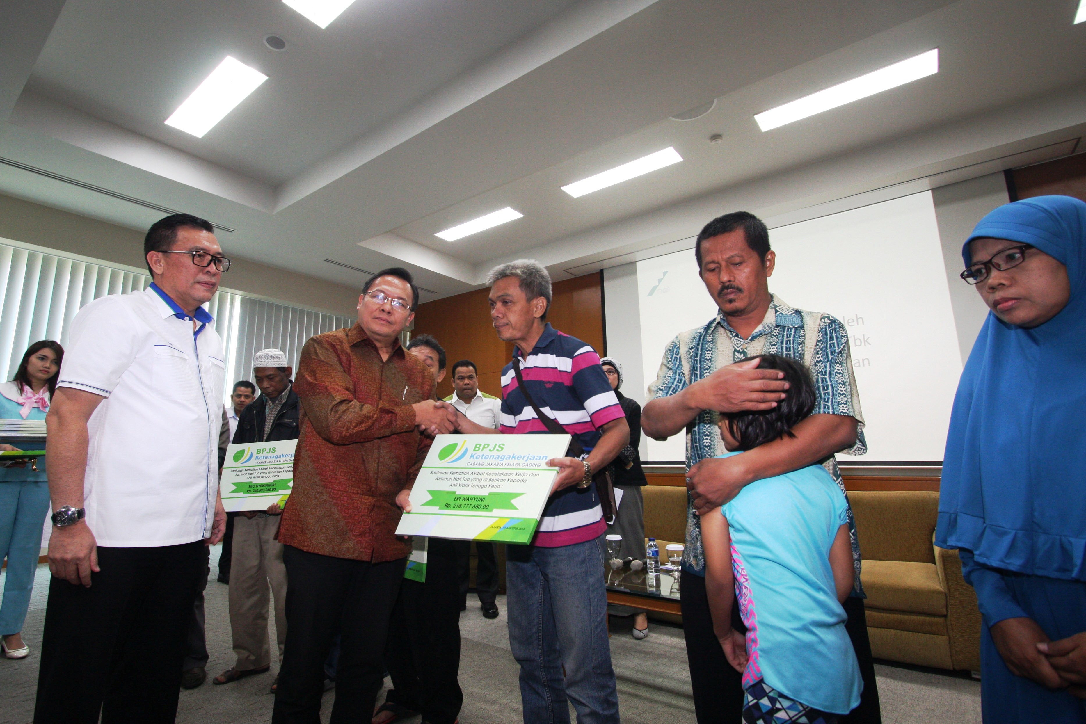 BPJS Ketenagakerjaan Santuni Rp 4,3 Miliar untuk 22 Korban Pekerja PT Mandom Indonesia Tbk