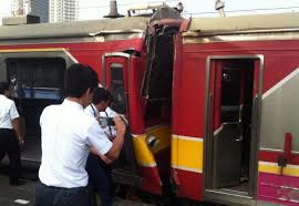 PJKA Harus Tindak Petugas yang Sebabkan KRL Tabrakan