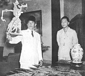 Trisakti Bung Karno dalam Pagelaran Wayang Kulit Lakon Dewaruci