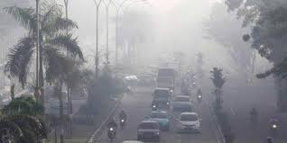 Meski Hujan Mulai Turun Asap Tetap Serbu Pontianak