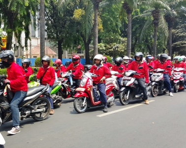 Ribuan Buruh Pakai Sepeda Motor Banjiri Kwitang