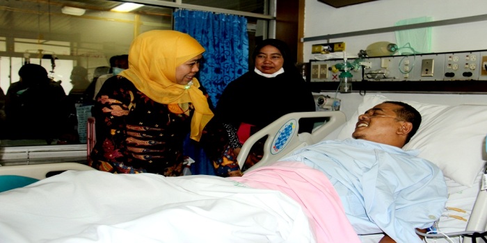 Mensos: Psikis Korban Sipil Berbeda Dengan Polisi, Harus Ada Trauma <i>Healing</i>