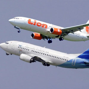 Untung, Tak Sampai Tabrakan Beneran