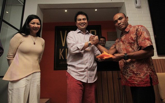 Ketum Kosgoro Dukung Sabar Gorky Taklukkan Gunung Aconcagua, Argentina