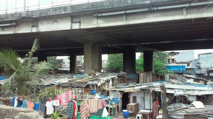 Ahok: Warga Kolong Tol Pluit Yang Tak Punya KTP Tak Dapat Rumah Susun