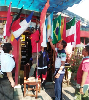 Bendera Merah Putih Berkibar Di Parrillada El Rancho