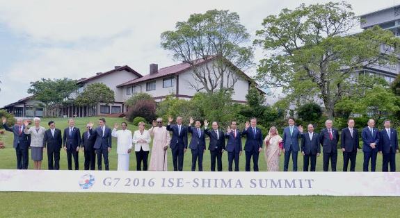 Jokowi Bersama Pemimpin G7 Outreach